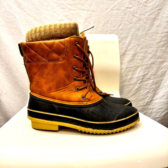 Itasca Shoes - ITASCA 3M Snow Boots Thinsulate Waterproof Tan Brown & Black Lace-Up Sz 9 Shoes